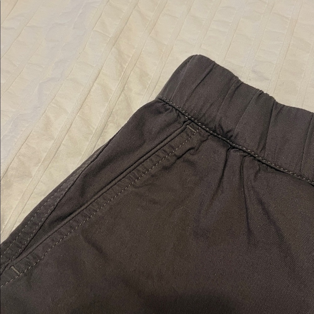 Pact Women's grey Twill Shorts elastic waist Organic Cotton - Picture 4 of 6